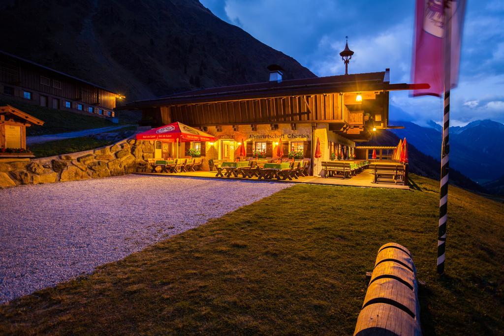 Hotel Almhof Neustift im Stubaital Luaran gambar